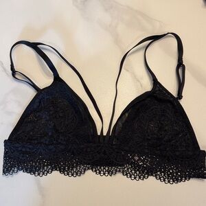 Victoria's Secret Black Lace Bralette Large NWT